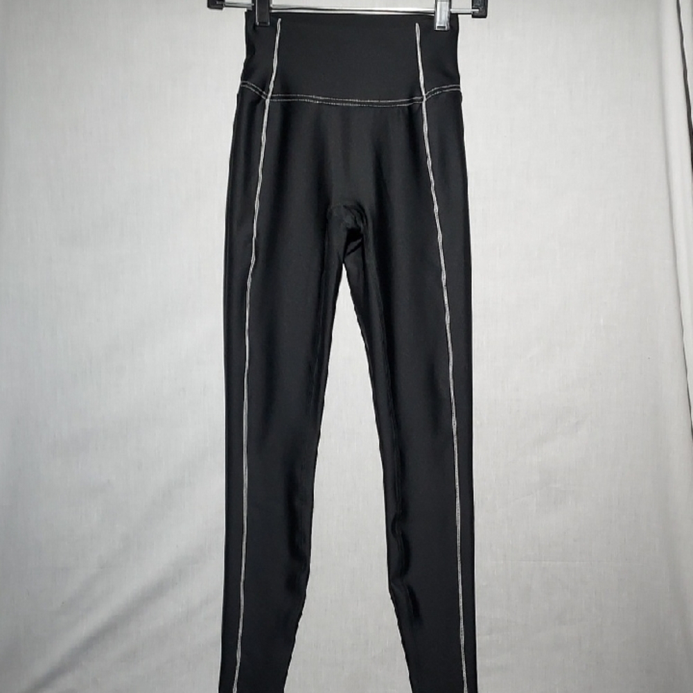 ALO Yoga Black Leggings with Contrast White Stitching